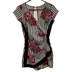 Almost Famous Floral Romper Size Medium